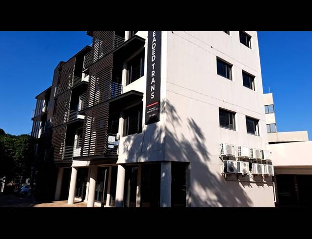 BUSINESS PROPERTY TO RENT IN ESSENWOOD
